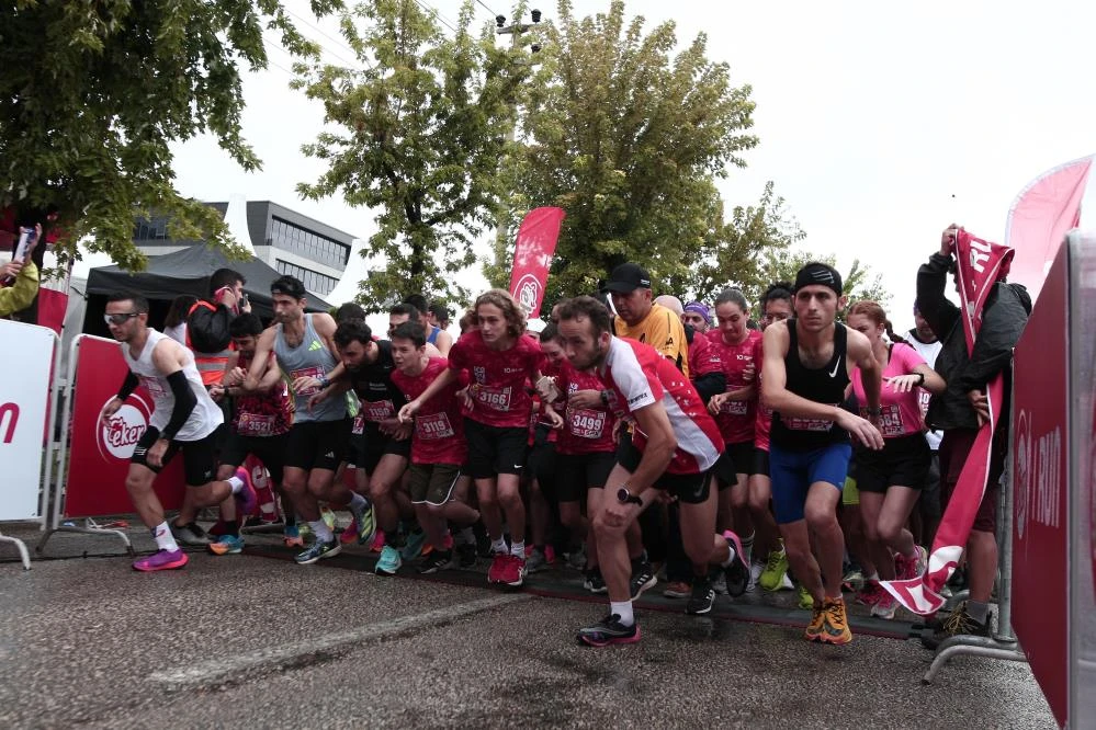 Bursa'da 10. Eker I Run katılımcıları rekora koştu