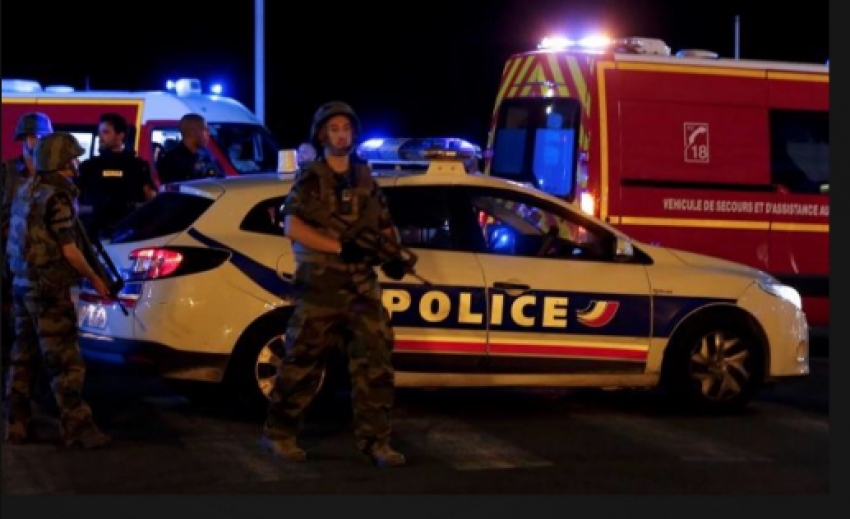 Fransa'da kamyonla terör saldırısı