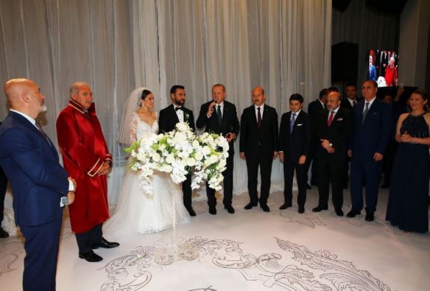 Alişan ile Buse Varol evlendi