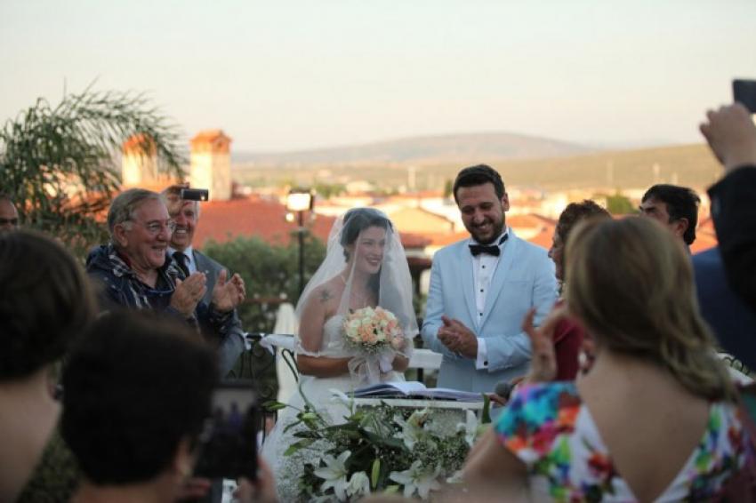 Pis Yedili'nin Orçosu Burak Alkaş evlendi