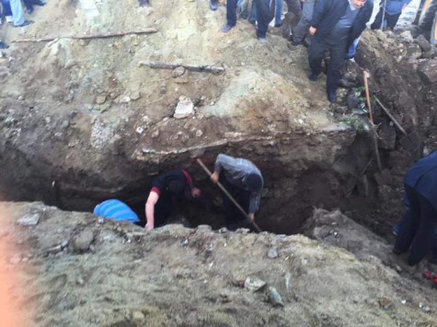 Bursa'da kanalizasyon çalışmasında göçük: 3 işçi yaralandı