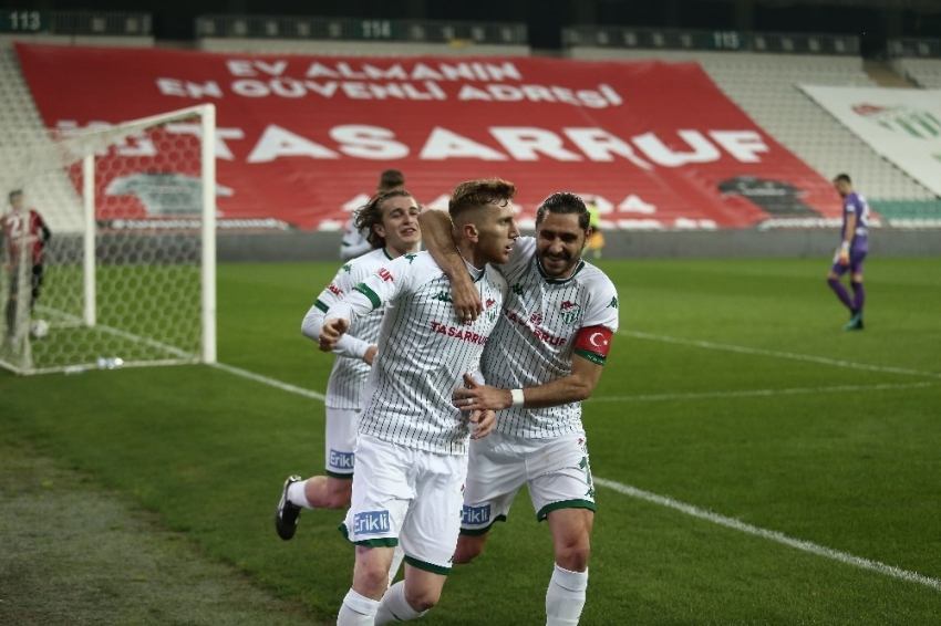 Bursaspor-Eskişehirspor maçından en özel fotoğraflar