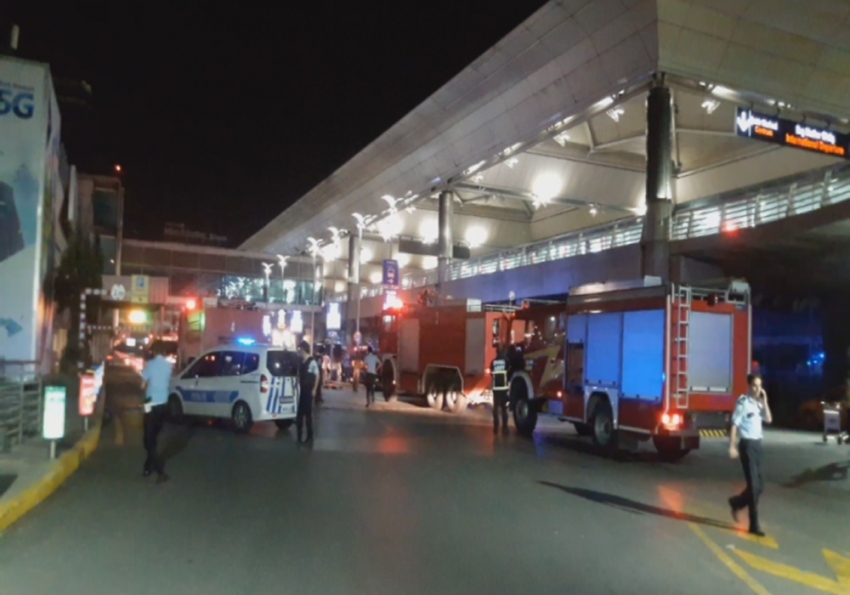Atatürk Havalimanı’nda patlama