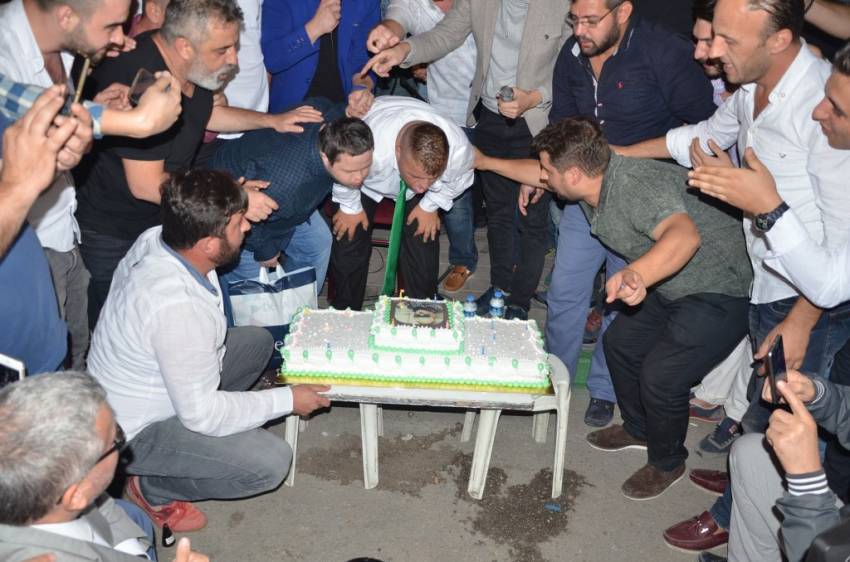 Turhan Dursun'a muhteşem doğum günü
