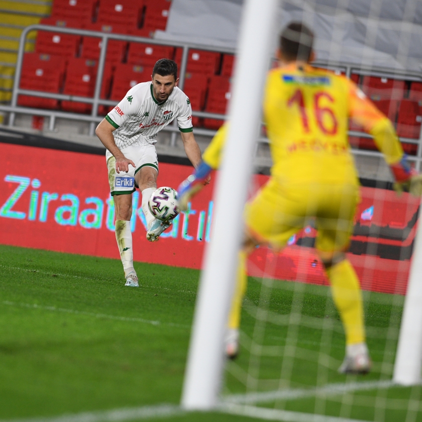 Bursaspor'un tarihi Göztepe maçından en özel kareler