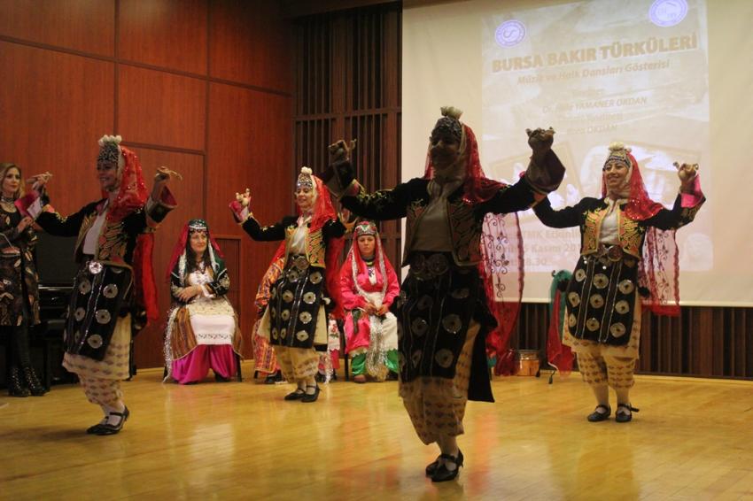 Bursa Bakır Türküleri ve halk dansları gösterisi İzmir'de can buldu