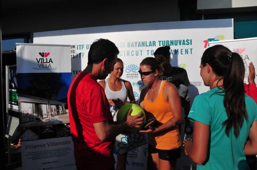 Bursa Cup ITF kadınlar turnuvası başladı