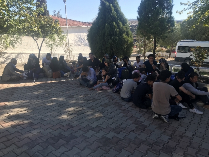 Çanakkale’de 47 kaçak göçmen yakalandı