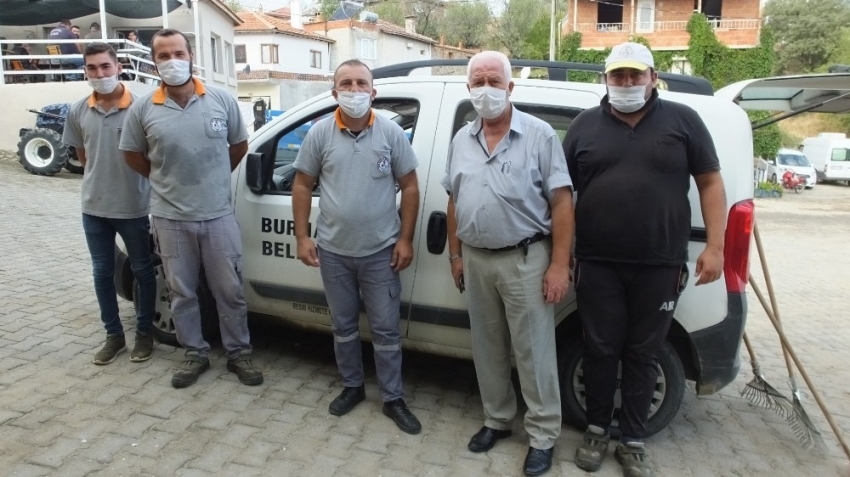 Burhaniye’de temizlik işçileri takdir topladı