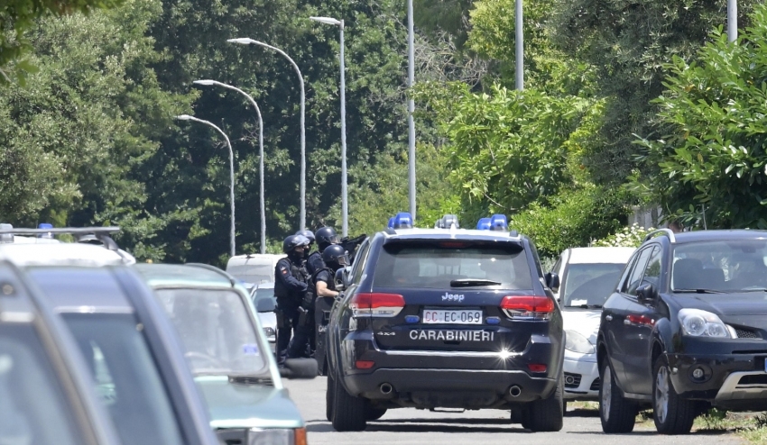 İtalya’da silahlı saldırı: 2’si çocuk 3 ölü