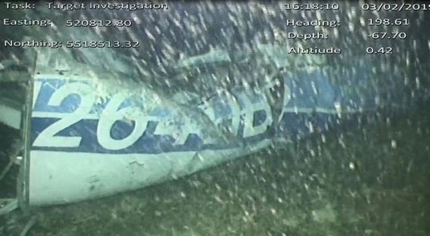 Uçak enkazında bir ceset bulundu
