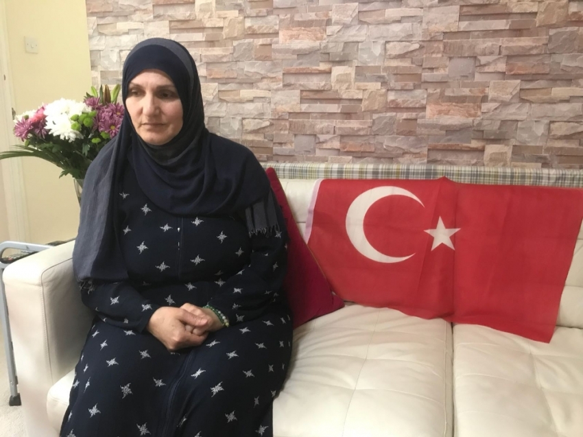Türk bayrağını PKK’lılara vermeyen kahraman kadın konuştu