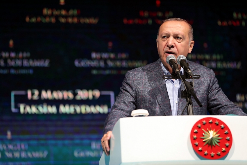 Cumhurbaşkanı Erdoğan: “Sanatçı sanatıyla konuşur, bu tür insanlara dalkavukluk yapmaz” 