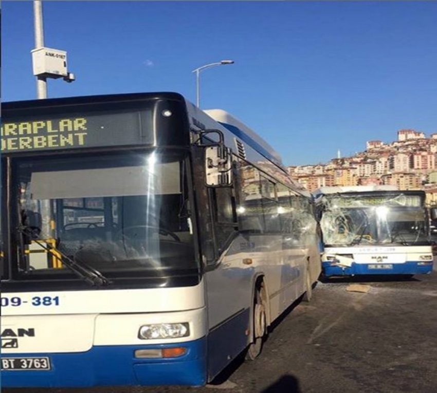 Başkent’te iki belediye otobüsü çarpıştı: 5 yaralı