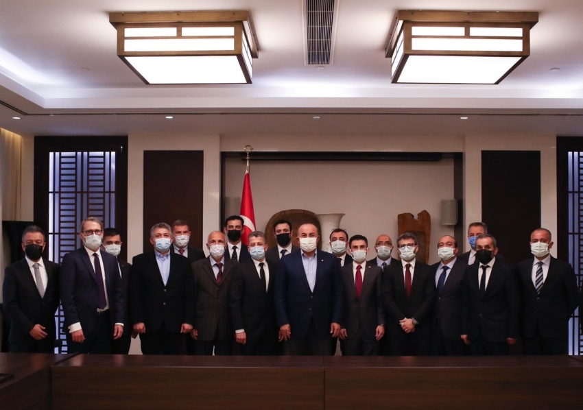 Dışişleri Bakanı Çavuşoğlu, Tacikistan’da Türk işadamları ile bir araya geldi