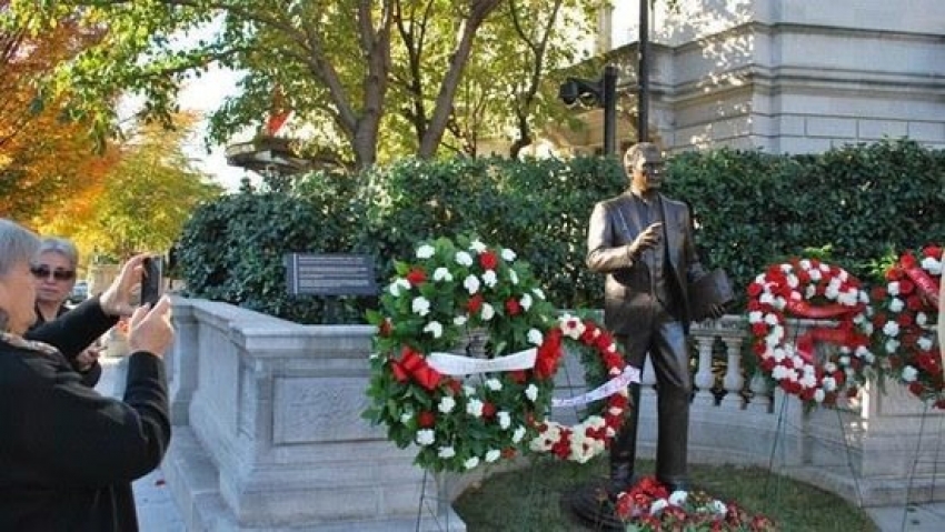 Türkiye'den Atatürk heykeline yapılan saldırıya tepki