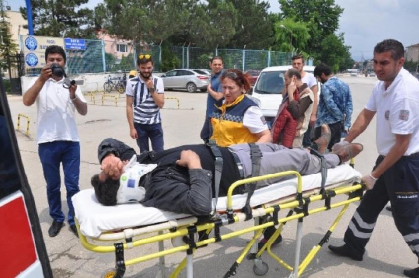Bursa'da iki ayrı kaza 3 yaralı