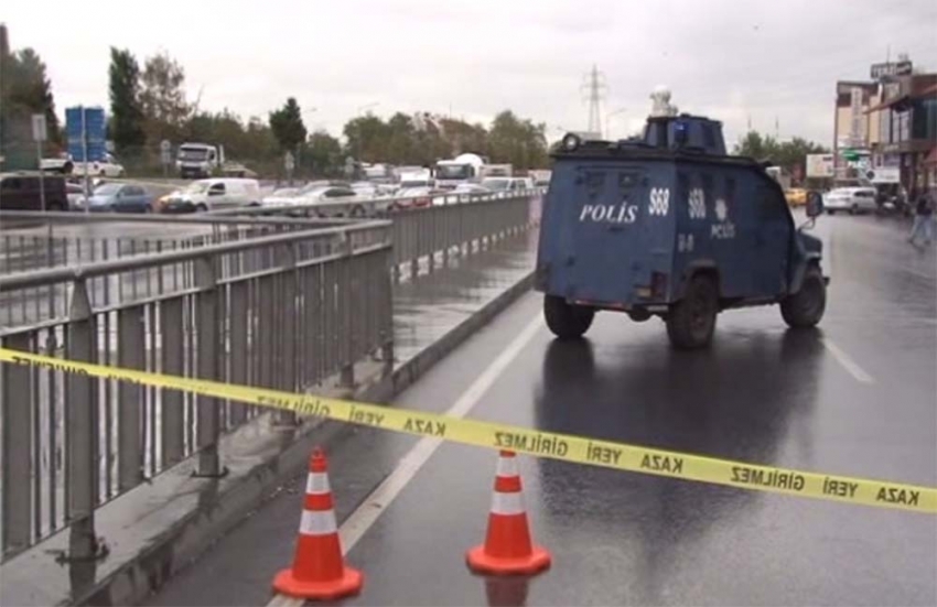 İstanbul’da şüpheli paket alarmı: Fünye ile patlatıldı