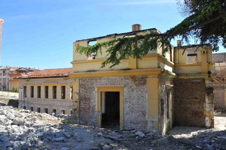121 yıllık hastane binası restore ediliyor
