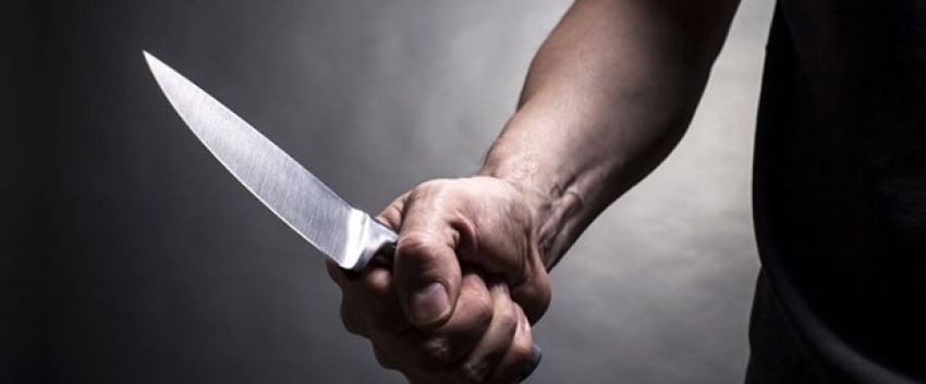 15 yaşındaki kız çocuğu tartıştığı babasını bıçakladı