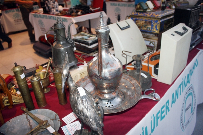 Bursa'da antikalar açık artırmayla satılıyor