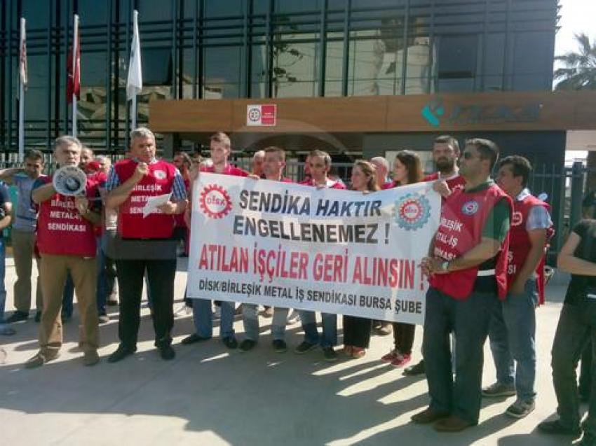 Bursa'da işten atılan işçiler eylem yaptı