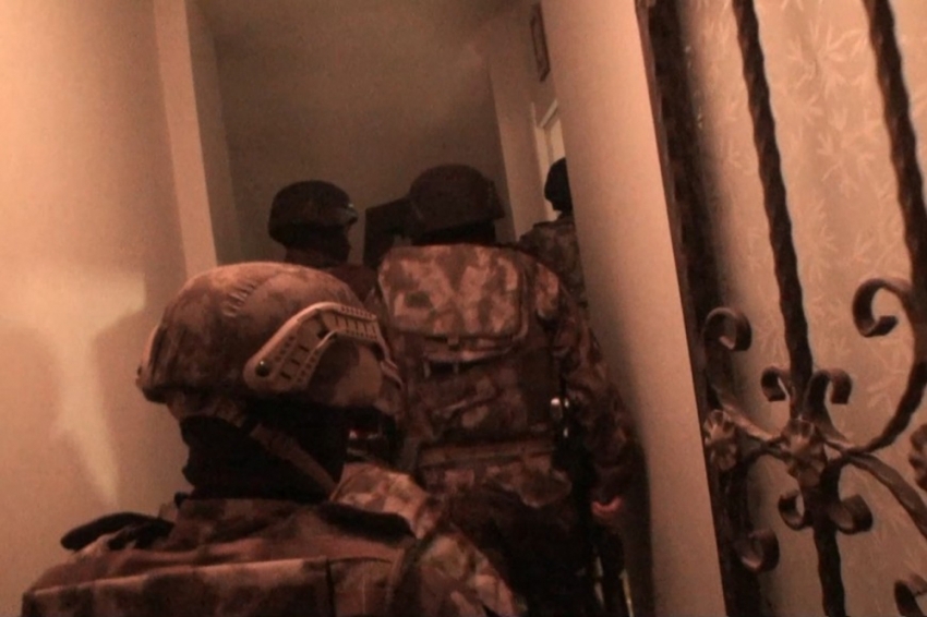 Mersin’de terör operasyonu: 15 gözaltı