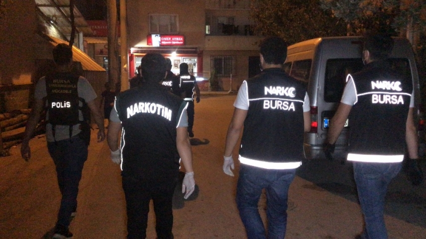 Bursa’da uyuşturucu satıcılarına nefes kesen operasyon