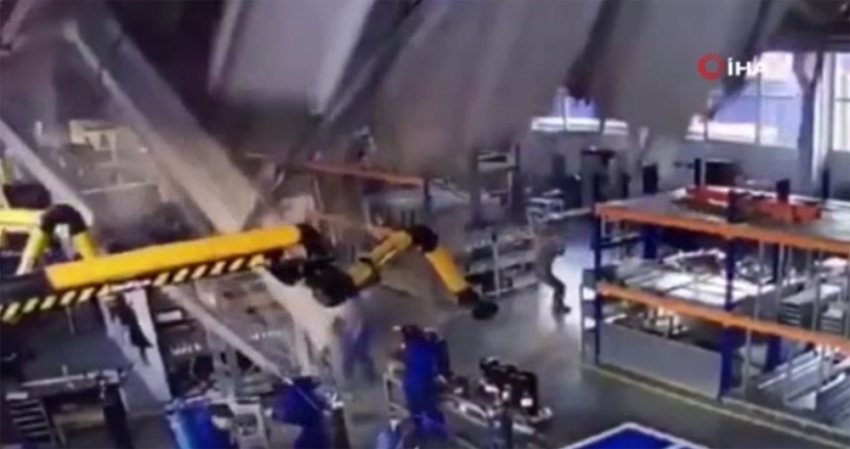 Rusya’da fabrikanın çatısı çöktü: 3 ölü, 2 yaralı