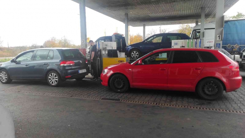 Almanlar, Çekya’daki benzin istasyonlarında kuyruğa neden oluyor