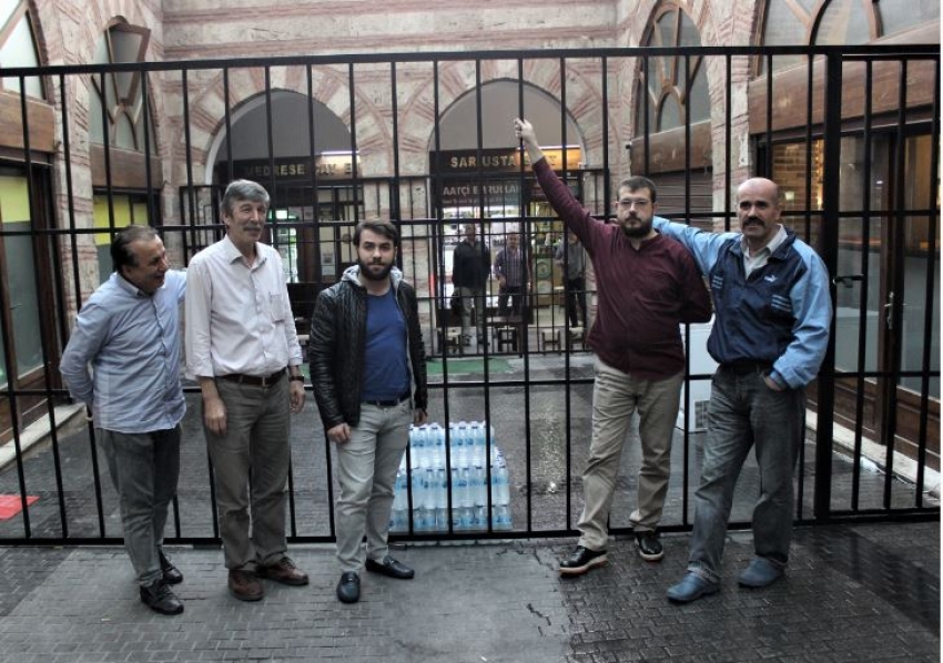 Bursa’da tarihi hanı cezaevine çevirdiler
