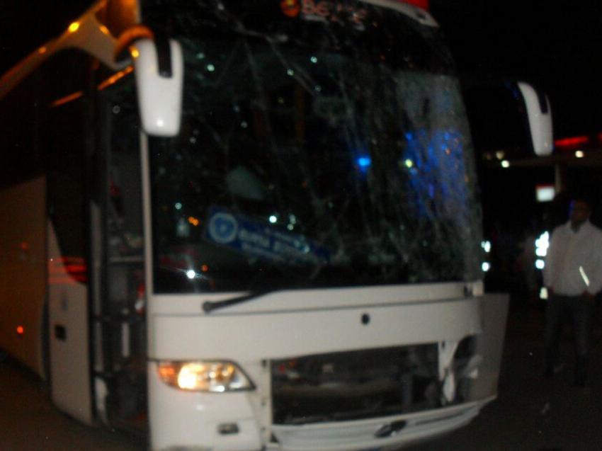 Bursa'da otobüs kanala düştü : 11 yaralı!