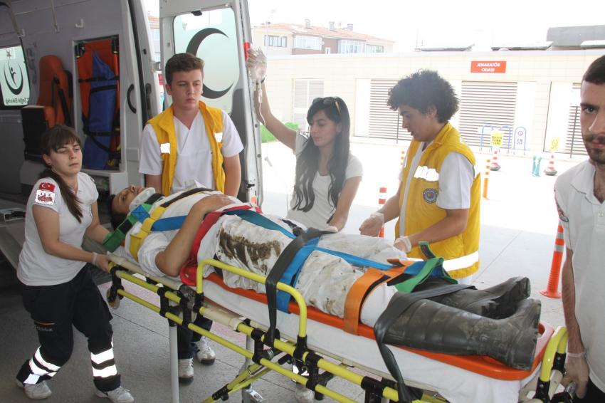 Bursa'da iş kazası! Genç işçi  forkliftin altında kaldı
