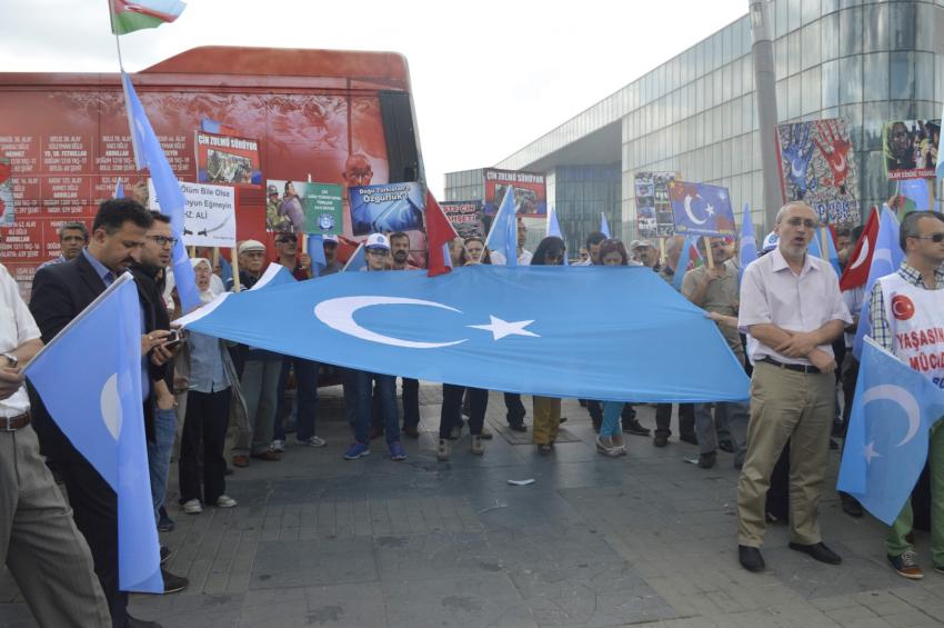 Bursa Kamu-Sen’den Doğu Türkistan'a destek