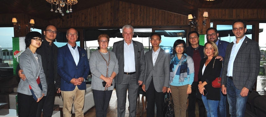 Çin Büyükelçisi'nden Bursaspor'a ziyaret