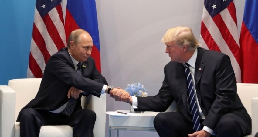 Putin ve Trump, korona virüs ve petrol piyasasını görüştü