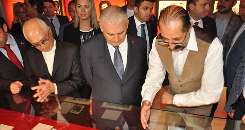 Binali Yıldırım Atatürk Sergisi'nin açılışını yaptı