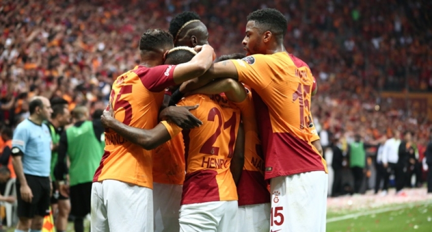 Galatasaray 2-0Beşiktaş