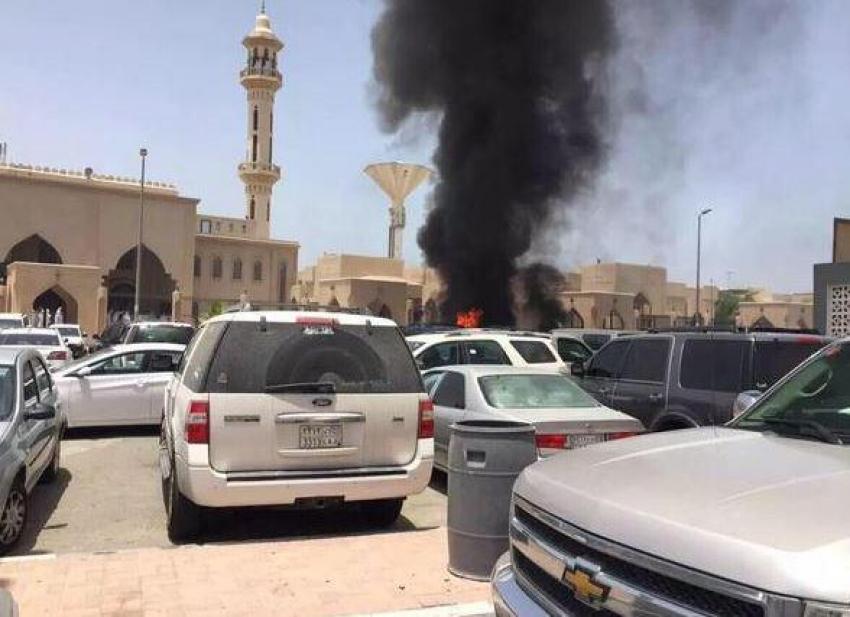 S. Arabistan'da camiye bombalı saldırı