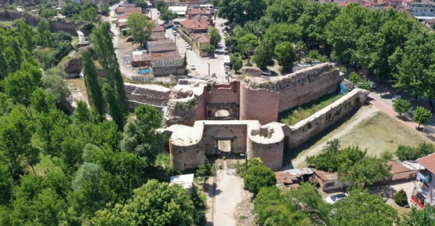Bursa'da 2000 yıllık tarihi yapı eski ihtişamına kavuşuyor