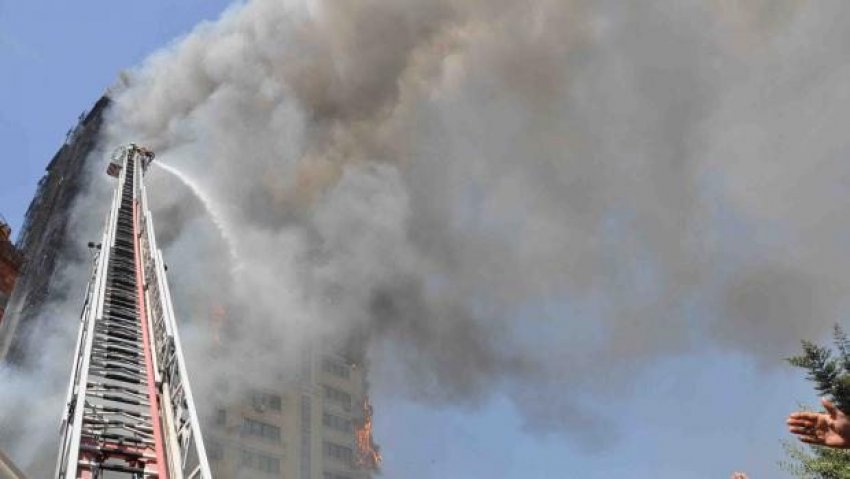 16 katlı binada öldüren yangın