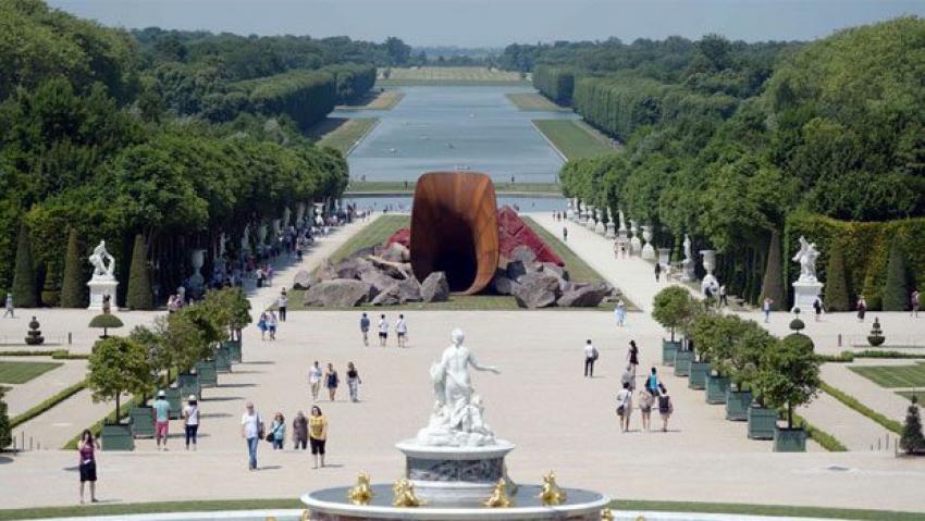 Fransa vajina heykelini konuşuyor