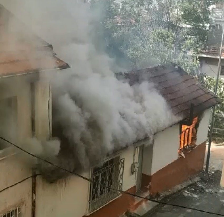 Bursa'da madde bağımlısı evi yaktı