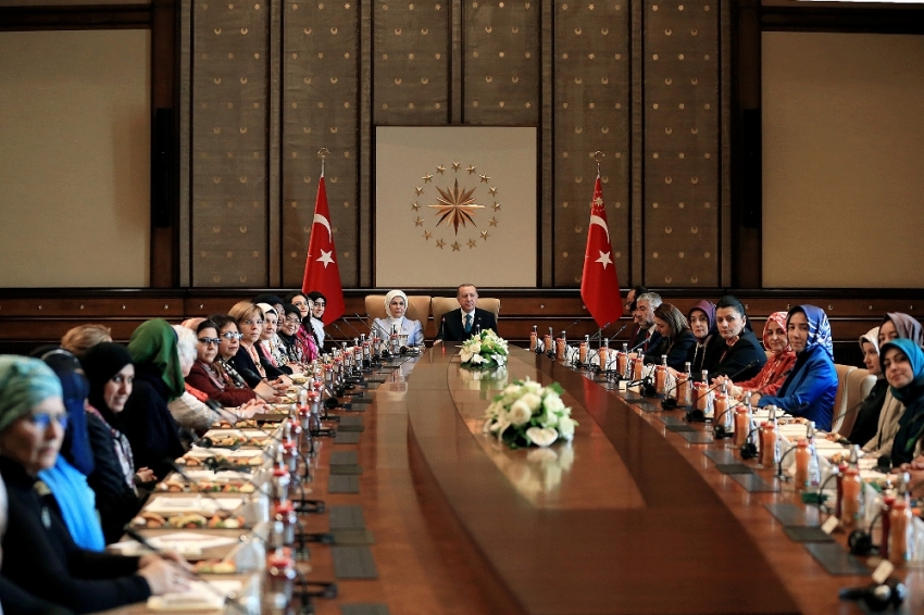 Erdoğan, ’’Vicdan Konvoyu’’ temsilcilerini kabul etti