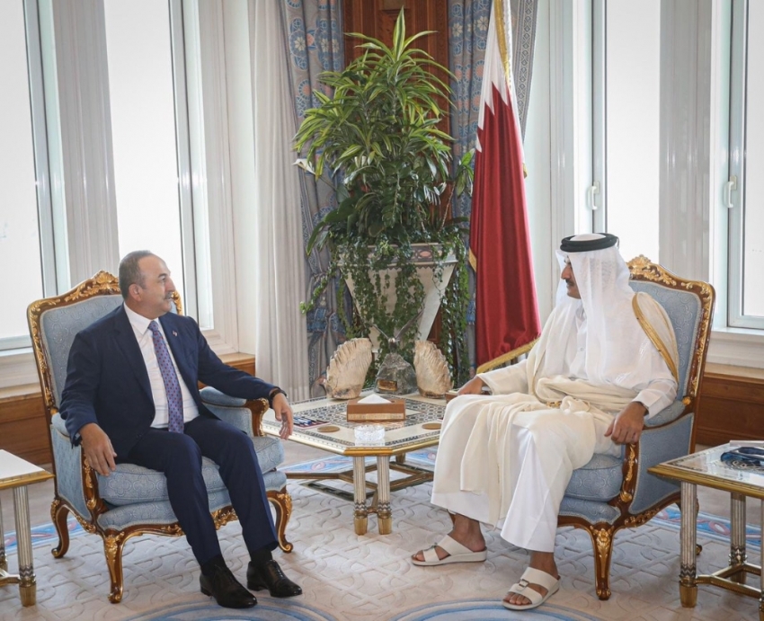 Bakan Çavuşoğlu, Katar Emiri El Sani ile görüştü
