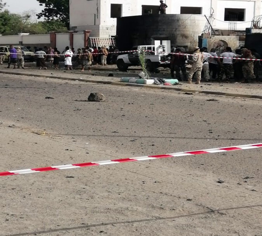Askeri geçit töreninde çifte saldırı: 32 ölü
