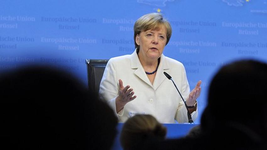 Merkel'den Yunanistan açıklaması