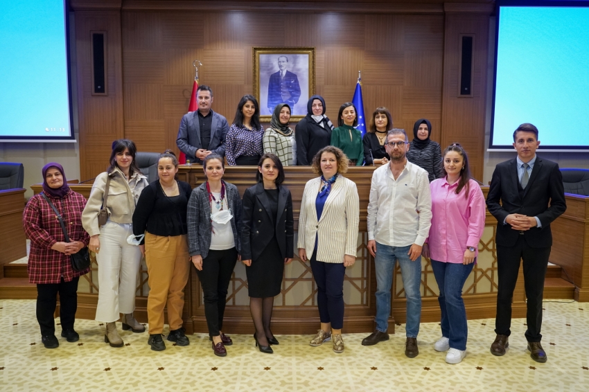 Bursa Büyükşehir'de öncelik kadın hakları