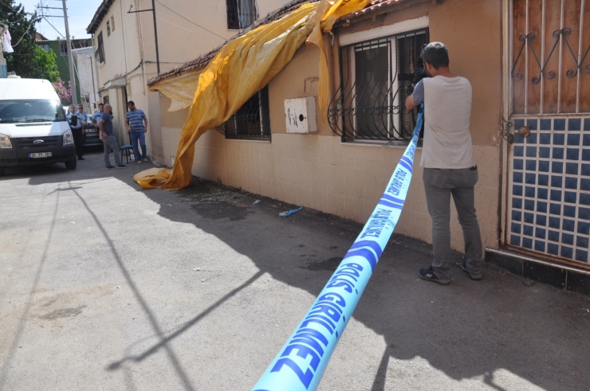 İzmir’deki üçlü infaza gözaltı