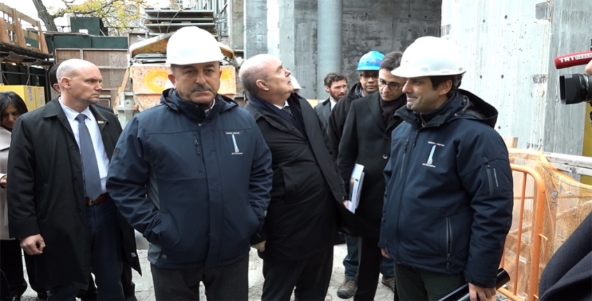 Çavuşoğlu Türkevi binasının inşaatını ziyaret etti